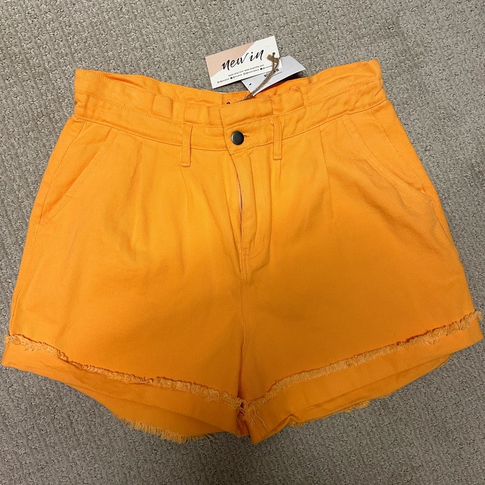 NWT high waist short